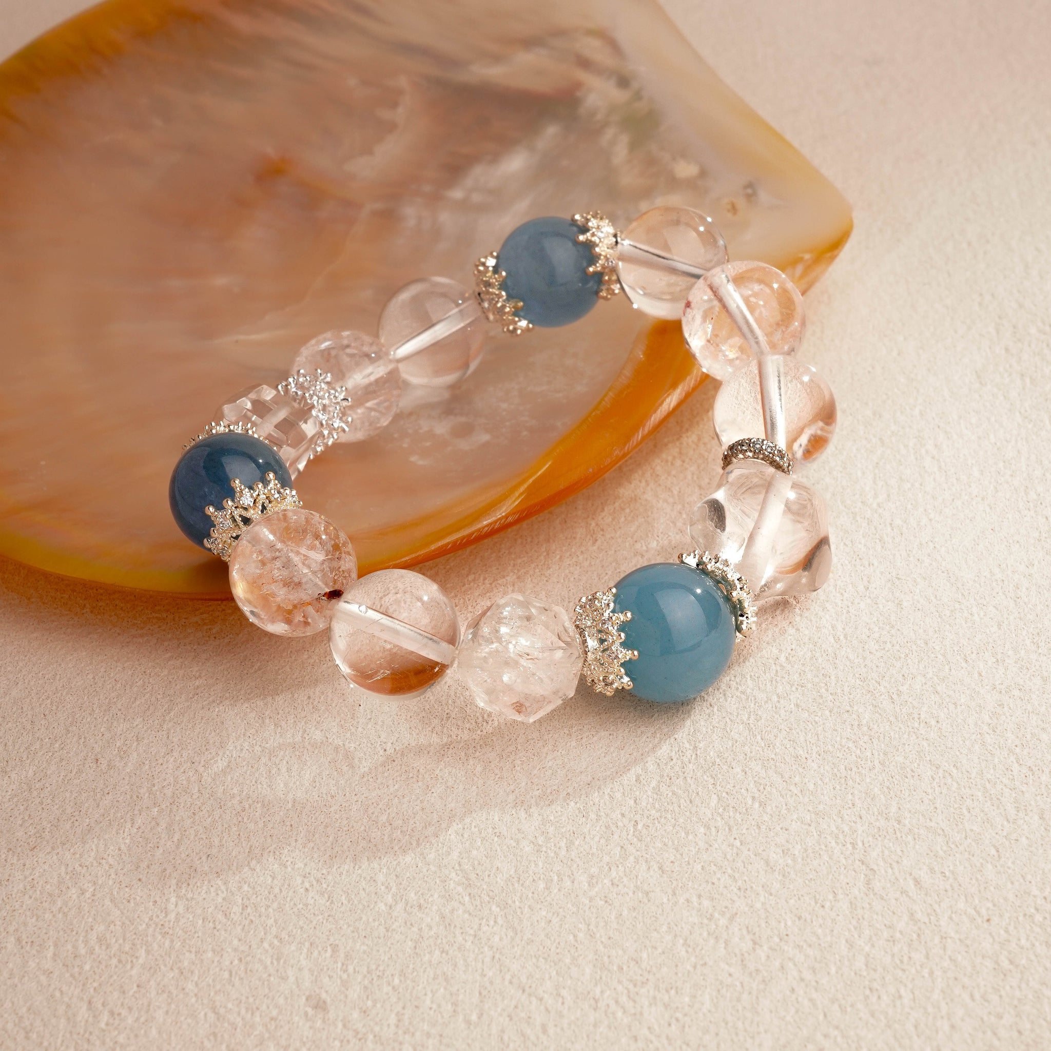 冰晶·藍雪丨水晶手鏈 似蘊藏着獨特能量