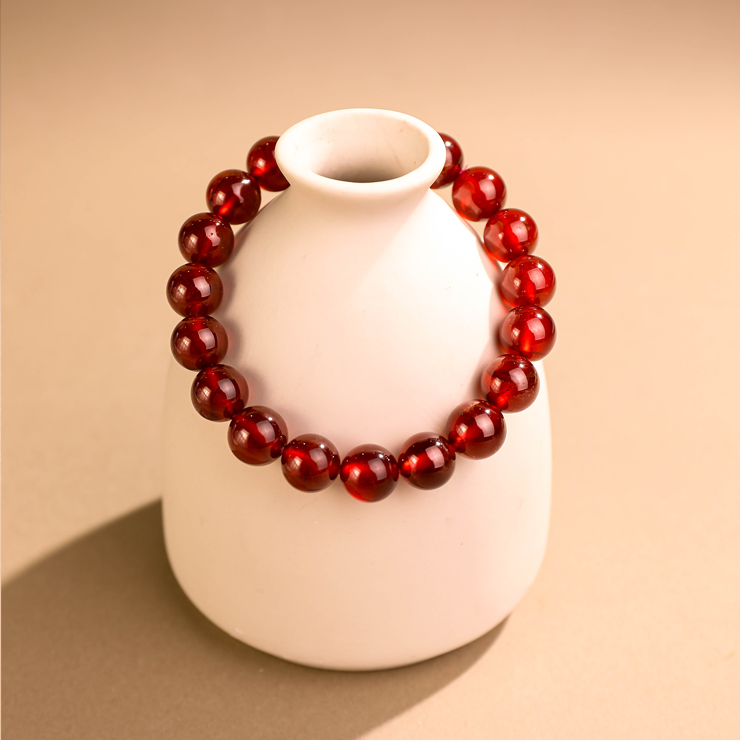 赤霞·棲時丨新年吉祥禮丨石榴石好運手鏈 顯白襯膚 本命年轉運珠